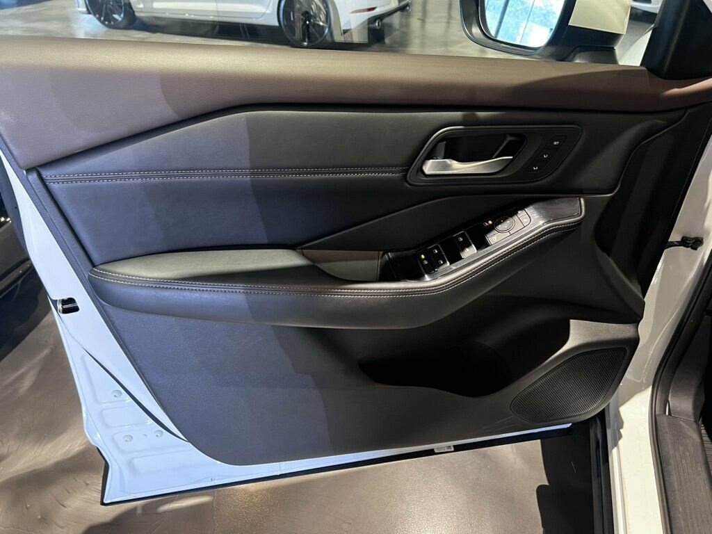 Used 2023 Nissan Rogue SL w/ SL Premium Package AWD/4WD image 10