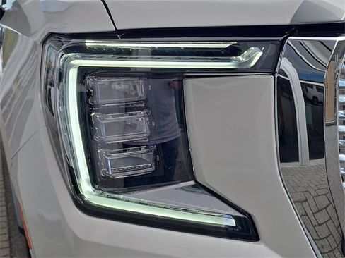 Certified 2021 GMC Yukon Denali w/ LPO, Illumination Package image 10