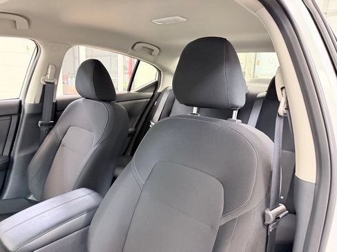Used 2025 Nissan Sentra S FWD image 15