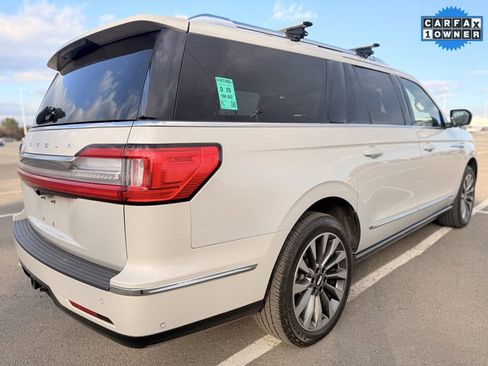 Used 2020 Lincoln Navigator L Reserve w/ Luxury Package image 3