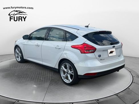 Used 2015 Ford Focus Titanium FWD image 5