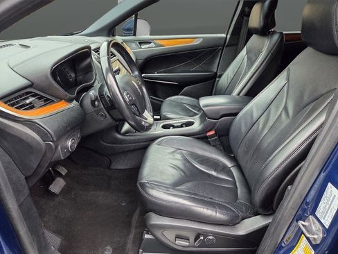 Used 2019 Lincoln MKC Reserve w/ MKC Climate Package AWD/4WD image 10