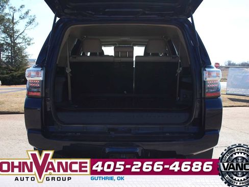 Used 2024 Toyota 4Runner SR5 Premium w/ Moonroof Package image 9