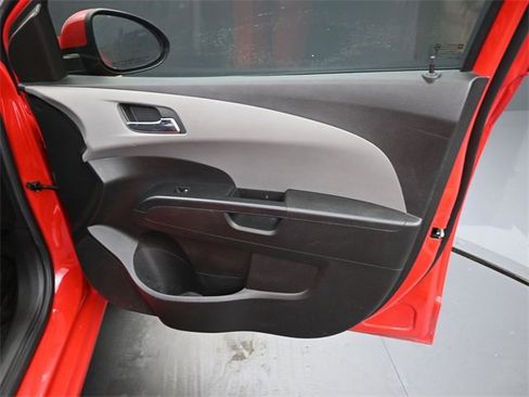 Used 2016 Chevrolet Sonic LT image 20