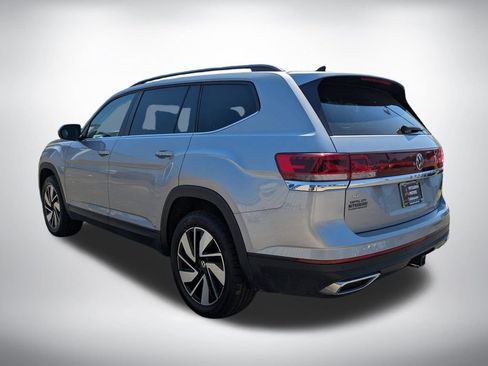 Used 2024 Volkswagen Atlas SE image 6