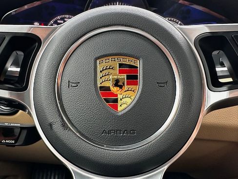 Used 2021 Porsche Cayenne AWD/4WD image 30