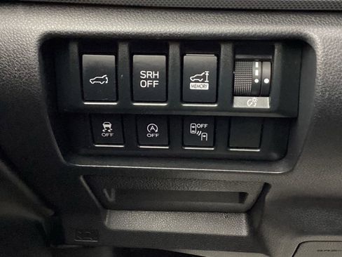 Used 2019 Subaru Forester Limited image 32