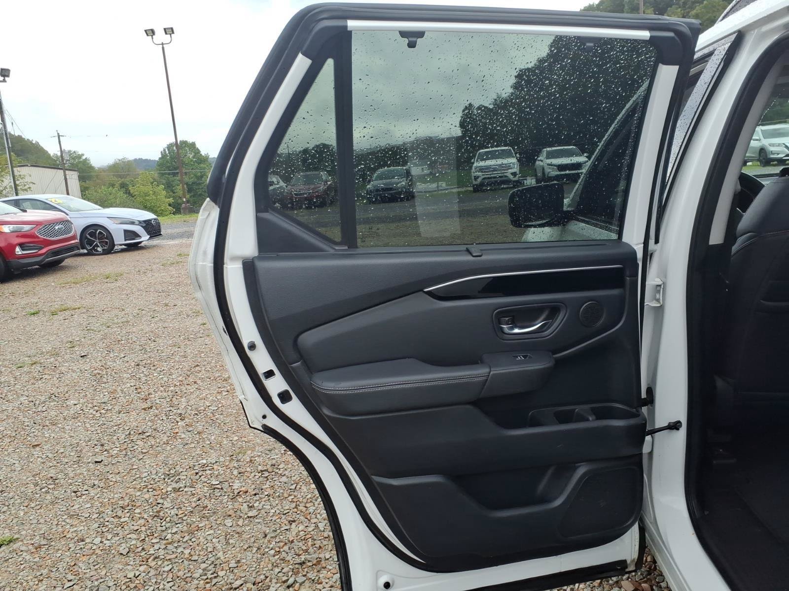 Certified 2023 Honda Pilot Touring image 15