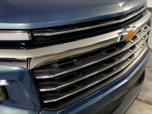 Used 2025 Chevrolet Traverse LT AWD/4WD image 28