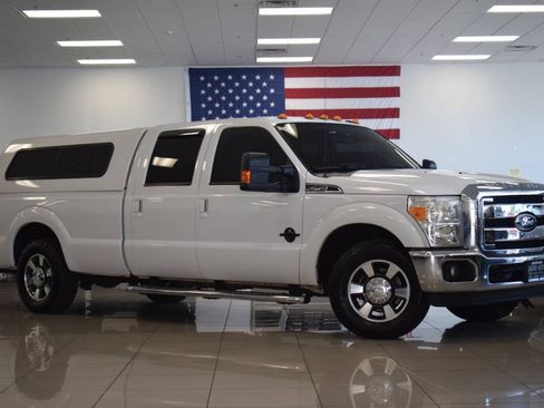 Used 2011 Ford F250 Lariat w/ Lariat Interior Pkg RWD image 2