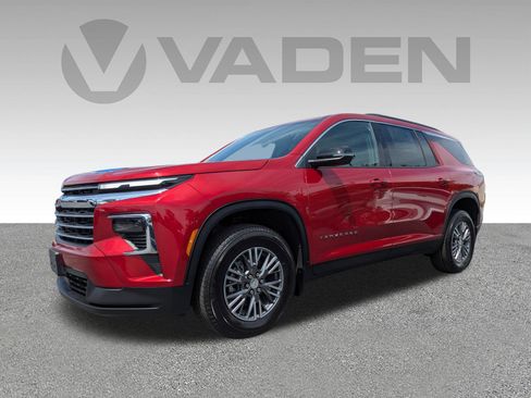 New 2026 Chevrolet Traverse LT FWD image 2