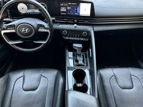 Used 2023 Hyundai Elantra Limited image 13