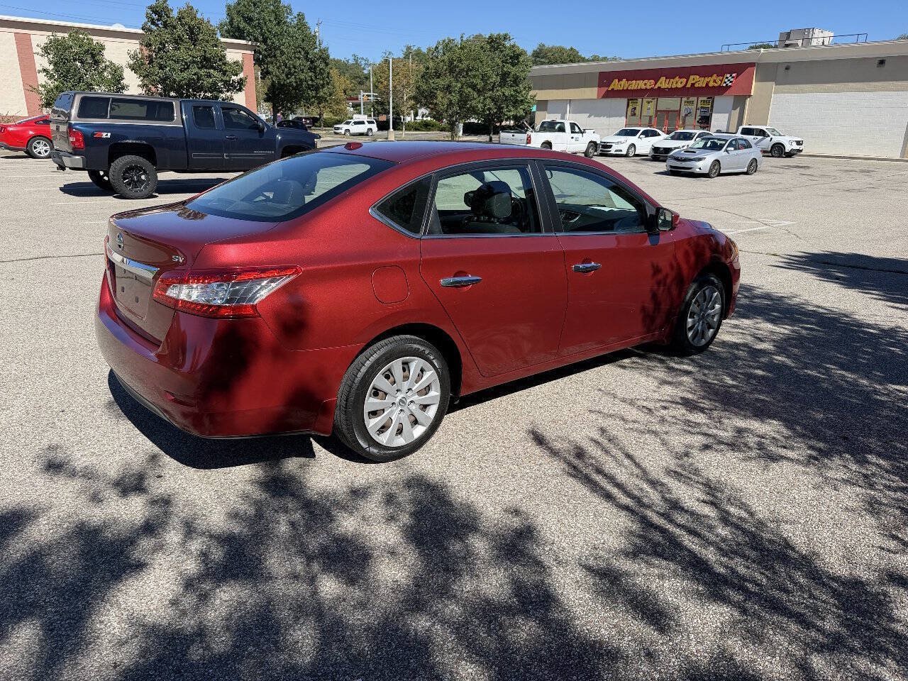 Used 2015 Nissan Sentra SV w/ Navigation Package FWD image 4