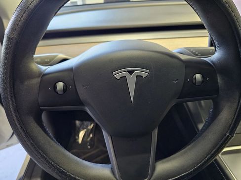 Used 2021 Tesla Model 3 Standard Range Plus RWD image 15