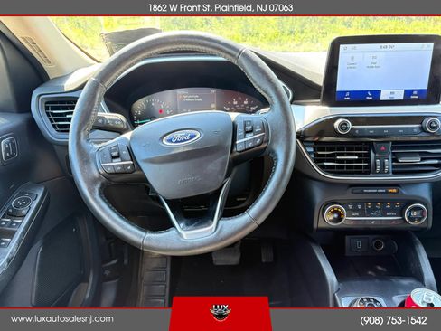 Used 2020 Ford Escape SEL FWD image 14