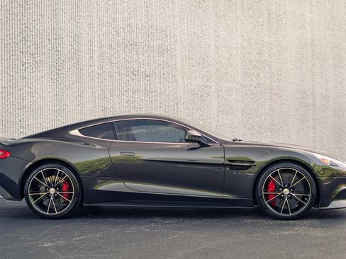 Used 2014 Aston Martin Vanquish Coupe RWD image 27