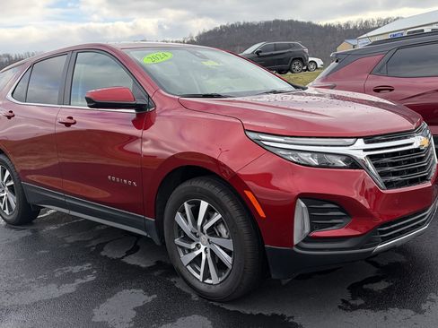 Used 2024 Chevrolet Equinox LT w/ LPO, Floor Liner Package image 2