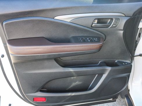 Certified 2024 Honda Passport EX-L image 20