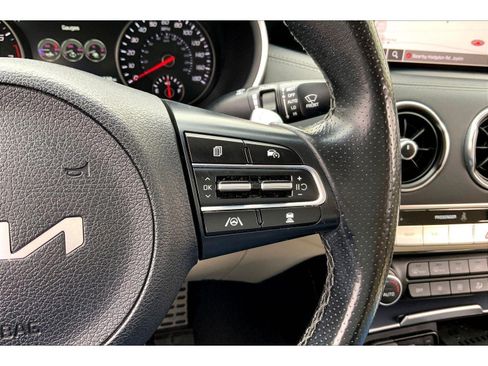 Used 2023 Kia Stinger GT2 AWD/4WD image 18