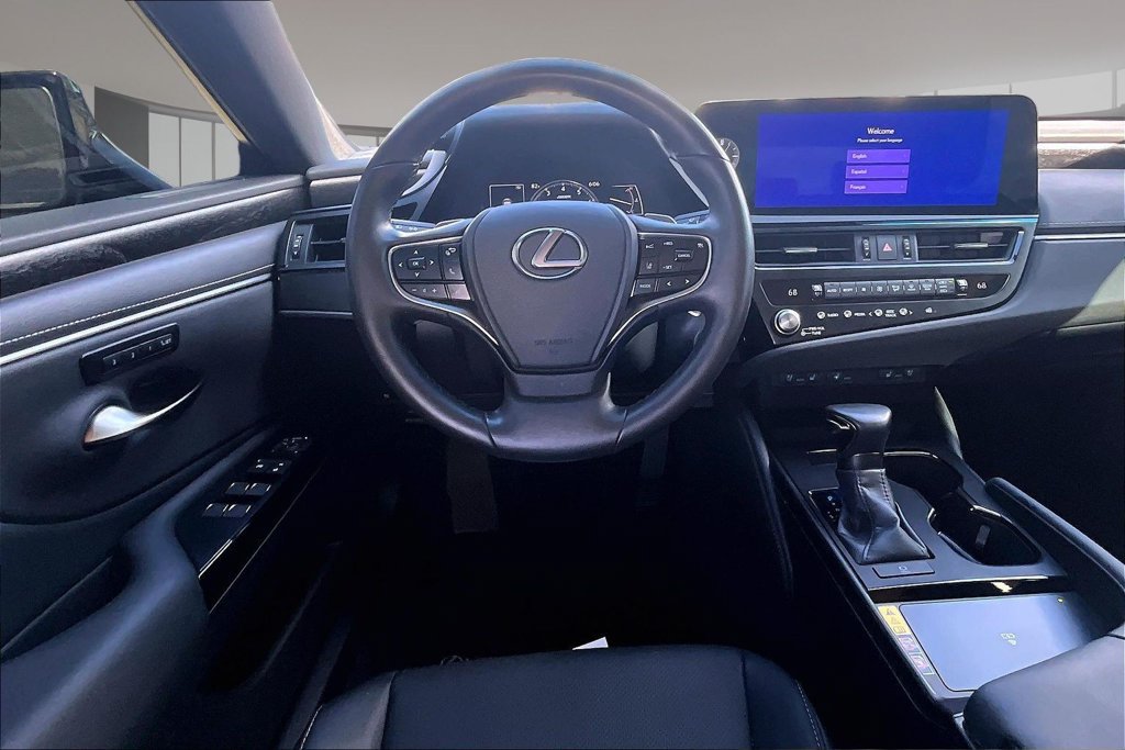 Used 2025 Lexus ES 350 w/ Premium Package FWD image 5