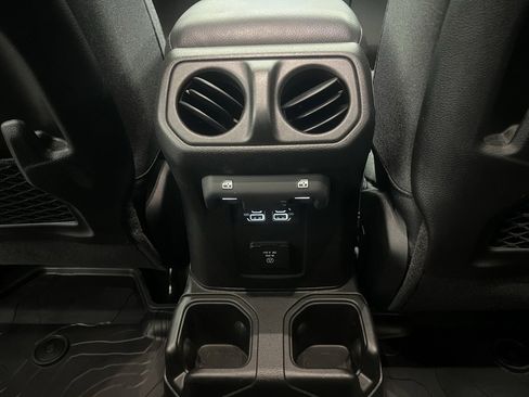 Used 2024 Jeep Wrangler Unlimited Rubicon w/ Safety Group image 23