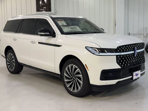 New 2025 Lincoln Navigator L Black Label image 3