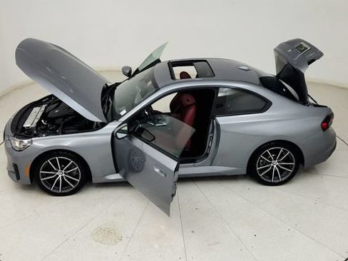 Used 2025 BMW 230i Coupe RWD image 32