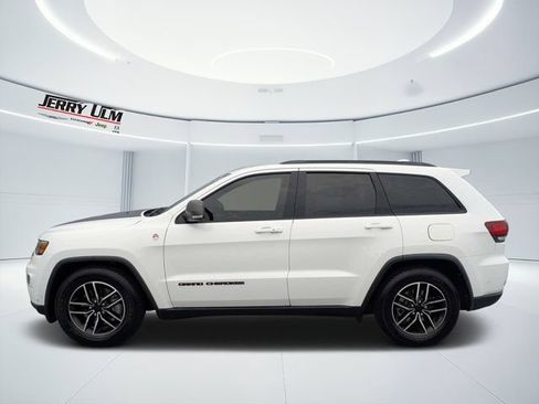 Used 2021 Jeep Grand Cherokee Trailhawk AWD/4WD image 6