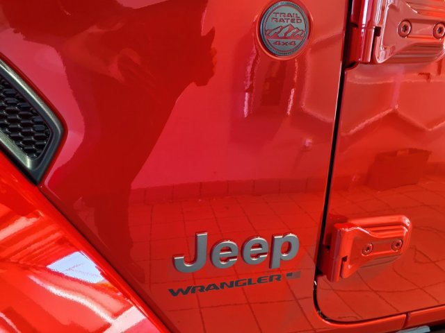 Used 2026 Jeep Wrangler Unlimited Rubicon AWD/4WD image 6