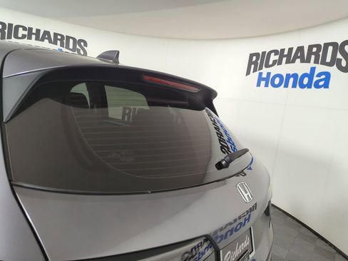 Used 2025 Honda HR-V LX image 32