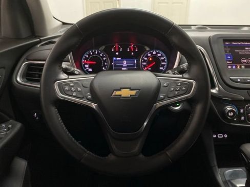 Used 2022 Chevrolet Equinox LT FWD image 12