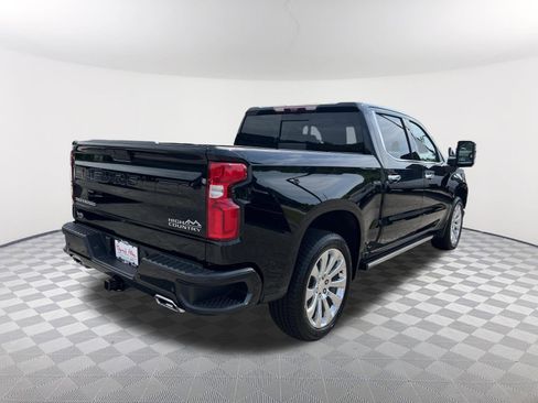 Used 2021 Chevrolet Silverado 1500 High Country w/ Technology Package AWD/4WD image 6