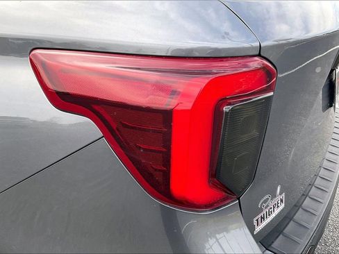 Used 2022 Ford Explorer ST w/ Equipment Group 401A AWD/4WD image 30