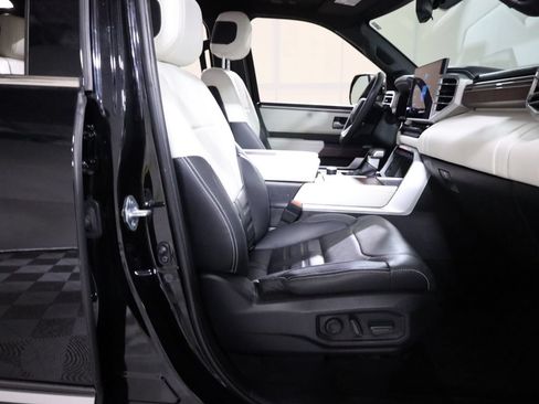 Used 2024 Toyota Sequoia Capstone AWD/4WD image 73