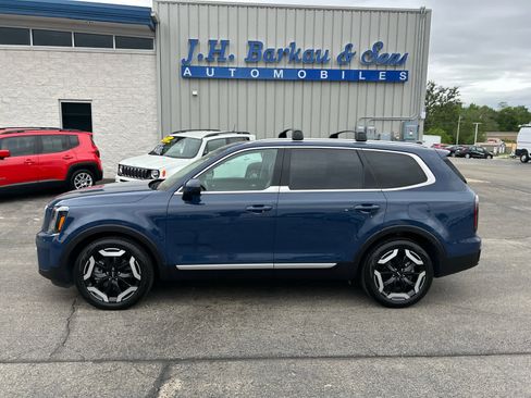 Used 2024 Kia Telluride EX AWD/4WD image 4