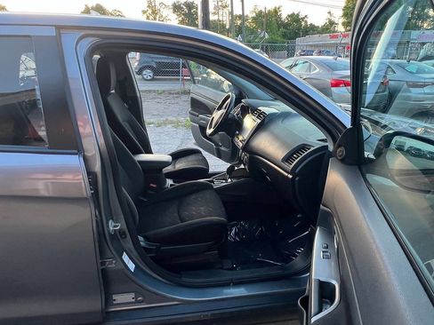 Used 2020 Mitsubishi Outlander Sport SE image 17