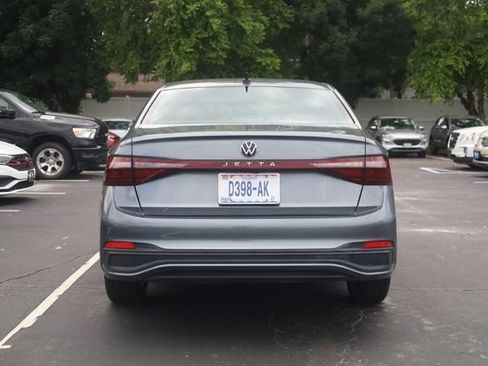 Certified 2025 Volkswagen Jetta Sport FWD image 5