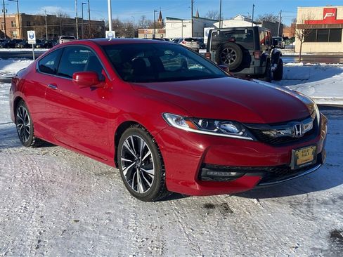 Used 2017 Honda Accord EX-L image 3
