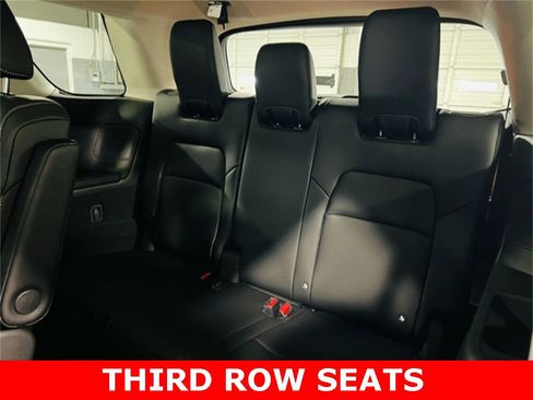 New 2026 Nissan Pathfinder Platinum image 11