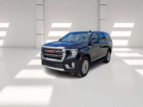Used 2022 GMC Yukon SLT w/ SLT Luxury Package image 1