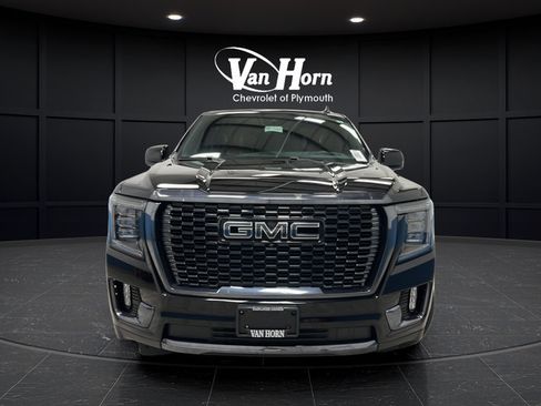 Used 2023 GMC Yukon Denali Ultimate AWD/4WD image 2