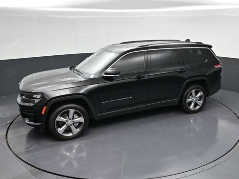 Used 2021 Jeep Grand Cherokee L Limited AWD/4WD image 21