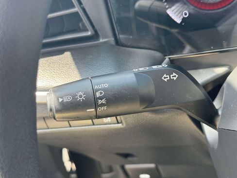 Used 2025 Nissan Kicks S FWD image 21