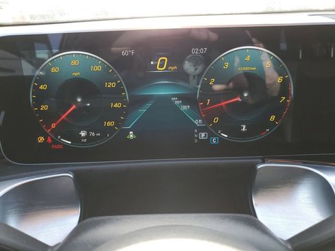 Used 2021 Mercedes-Benz GLB 250 4MATIC image 9