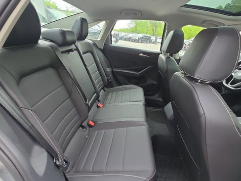 Used 2024 Volkswagen Jetta SE FWD image 18
