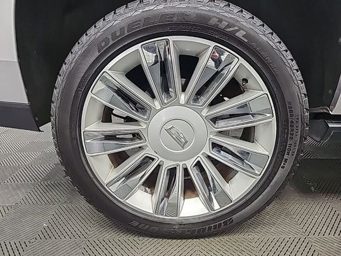 Used 2019 Cadillac Escalade ESV Platinum image 53
