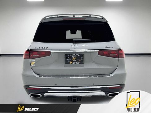 Used 2024 Mercedes-Benz GLS 450 4MATIC image 8