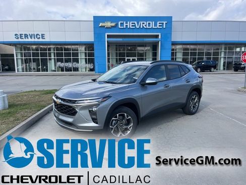 New 2026 Chevrolet Trax LT image 1