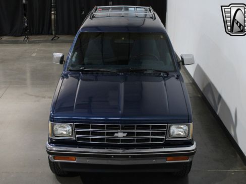 Used 1988 Chevrolet S10 Pickup 4WD image 6