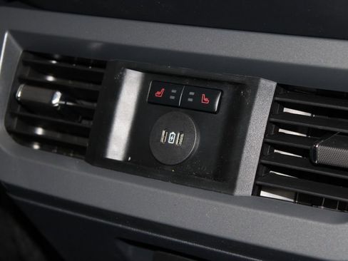 New 2026 Ford F250 Lariat w/ Black Appearance Package image 35